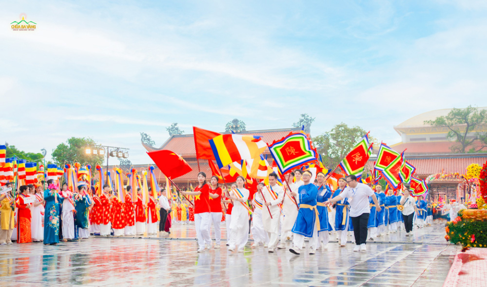 cac-ban-tre-trong-doan-dieu-hanh