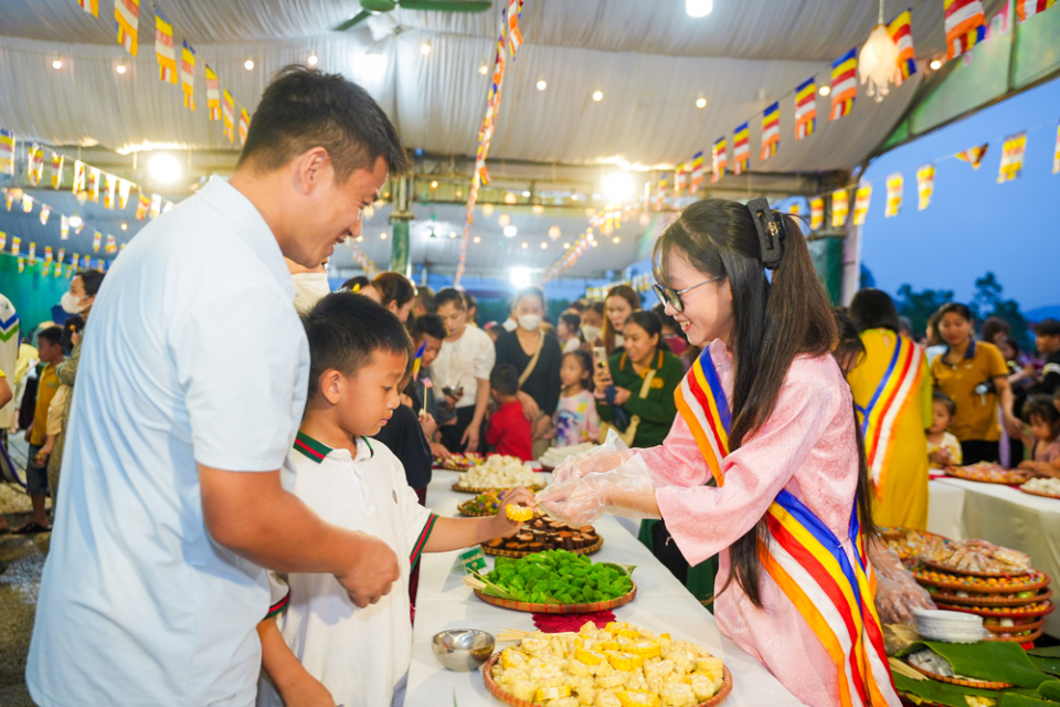 thuong-thuc-Tet-Phat-dan-vui-2