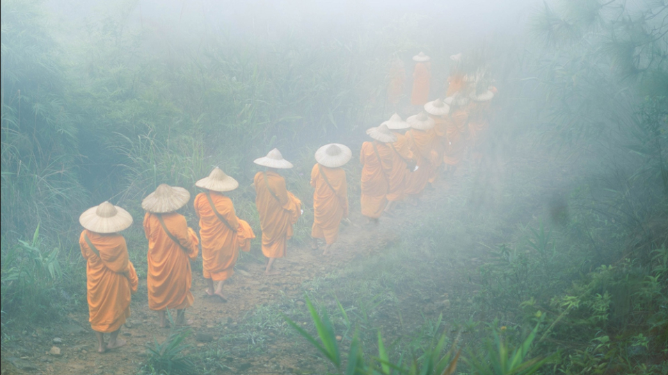 Công hạnh Bồ đề đối với người xuất gia là thực hành chí nguyện cao cả “Trên cầu thành Phật, dưới độ chúng sinh”