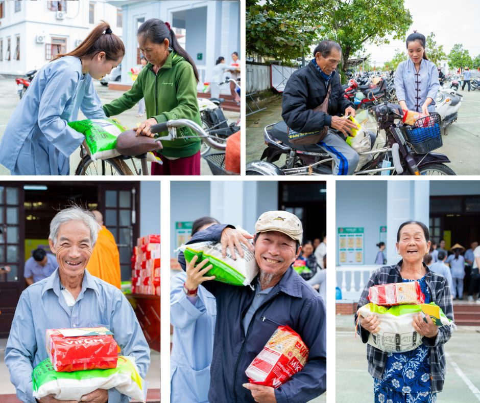 Niềm vui trên gương mặt của bà con khi nhận tình cảm từ các quý Thầy và Phật tử