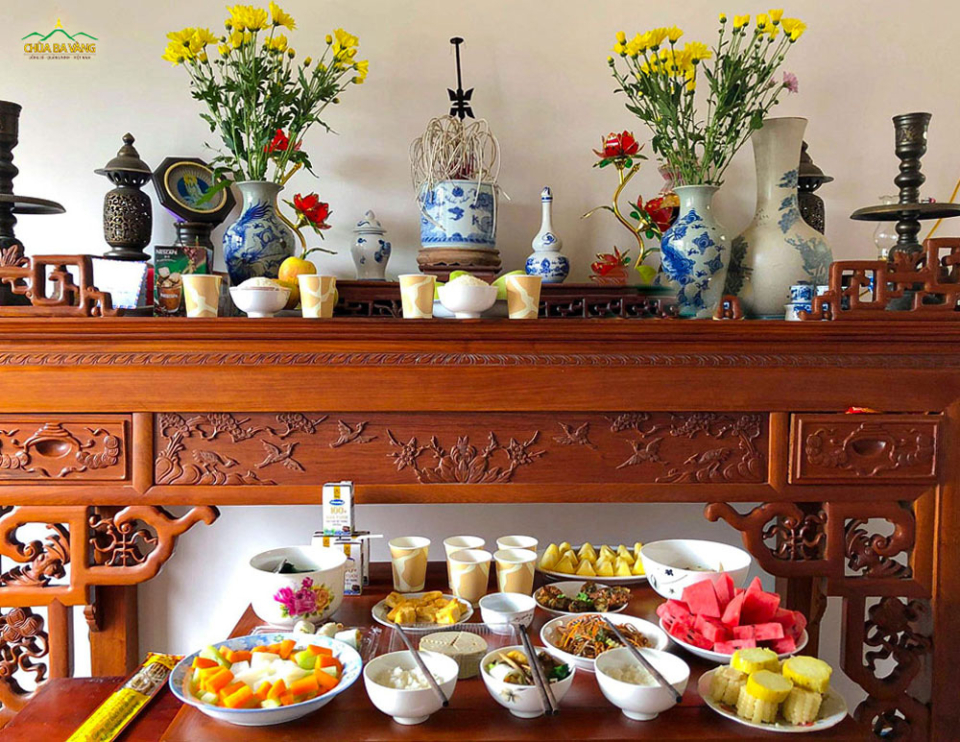 Mâm cơm cũng phải thanh tịnh, không có việc sát mạng chúng sinh (ảnh minh họa)