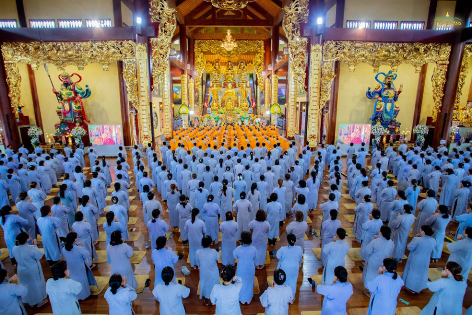 Lễ Phật là để thể hiện sự quy kính, tri ân Đức Phật (ảnh minh họa)