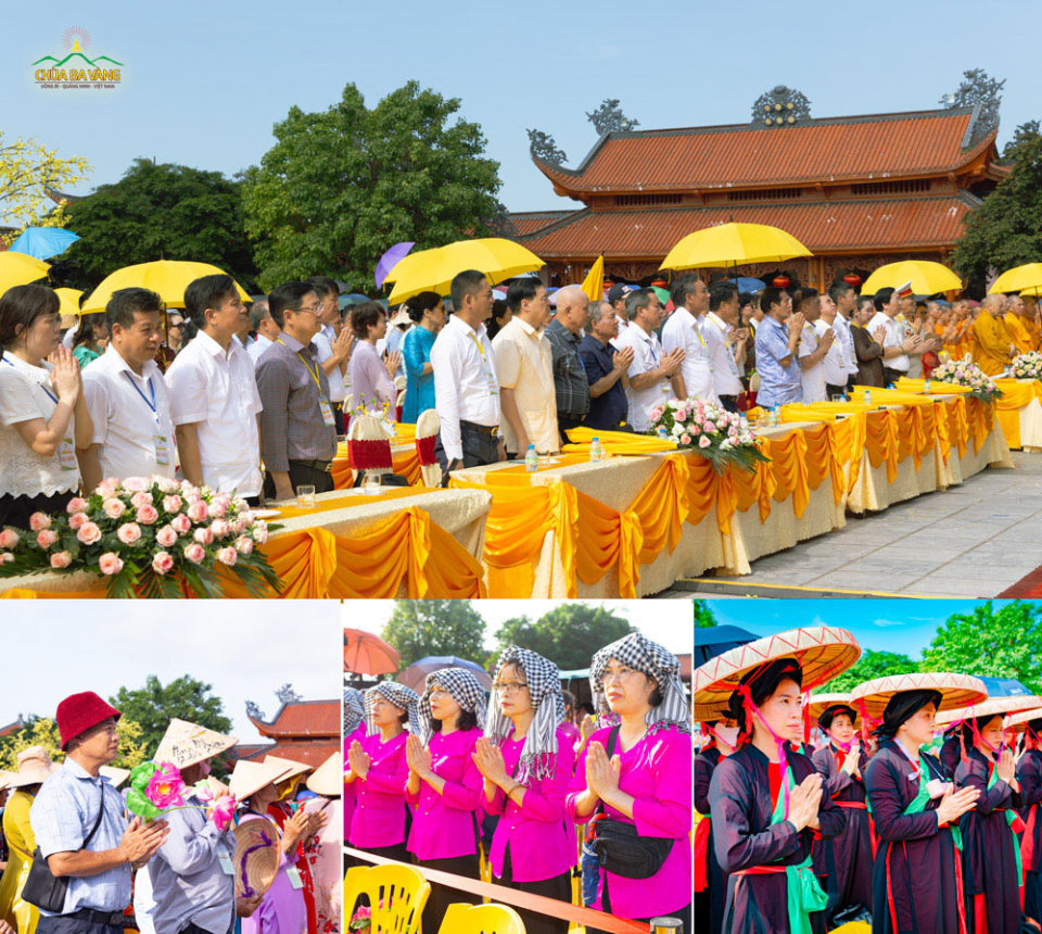 Mọi người trang nghiêm tham gia buổi lễ