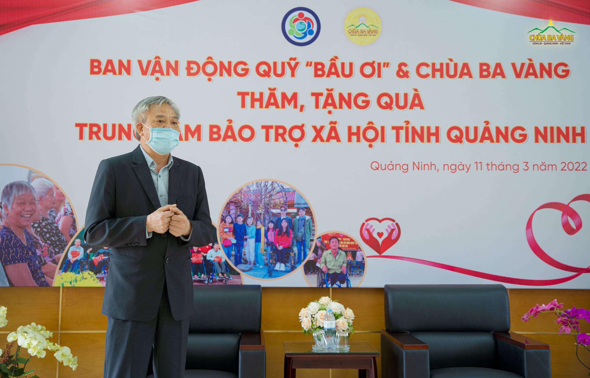 Ông Lê Minh Sơn - Phó Giám đốc Sở Lao động Thương binh và Xã hội tỉnh Quảng Ninh gửi lời cảm ơn tới chùa Ba Vàng cùng quỹ “Bầu ơi”