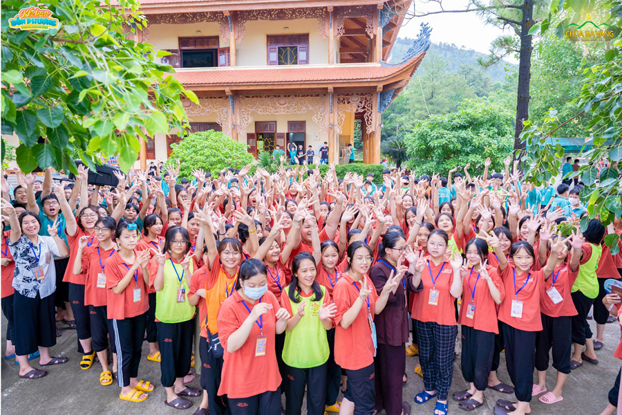 Lớp Cẩm Tú Cầu mà con gái Phật tử Nguyễn Thị Giang tham gia trong Khóa tu mùa hè