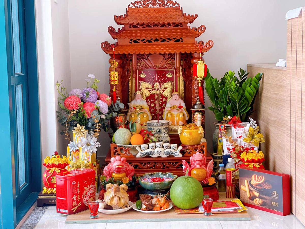 Bàn thờ Thần Tài theo quan niệm dân gian của gia đình Việt
