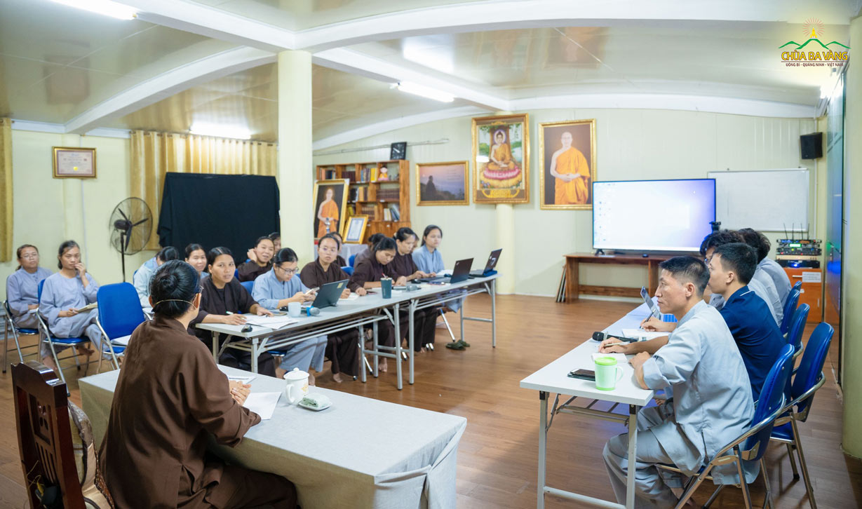 Phật tử Phạm Thị Yến đã chủ trì rất nhiều cuộc họp để hướng dẫn các ban làm việc