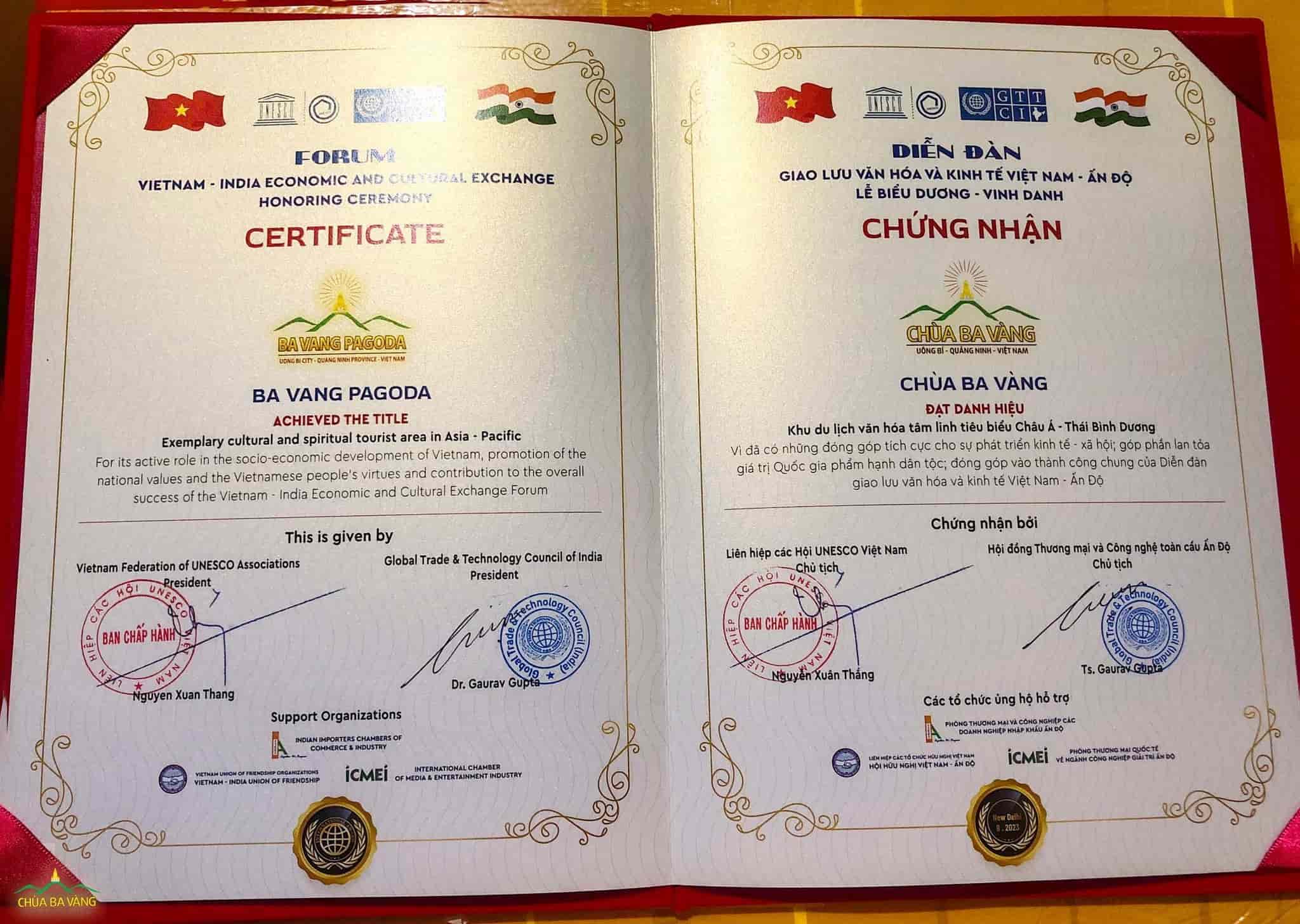 Liên hiệp các Hội UNESCO Việt Nam và Hội đồng Thương mại và Công nghệ toàn cầu Ấn Độ trao bằng vinh danh chùa Ba Vàng