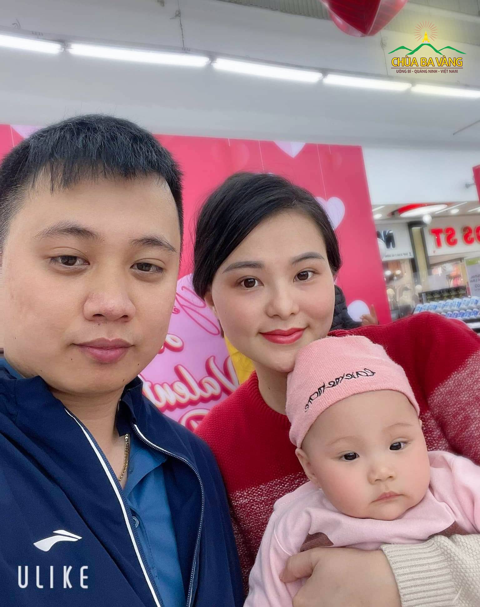 Gia đình chị Chinh hạnh phúc đón chào con gái đầu lòng