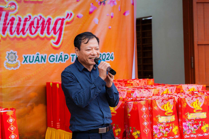 Ông Nguyễn Cảnh Tuấn đại diện chính quyền gửi lời cảm ơn đến các quý Thầy