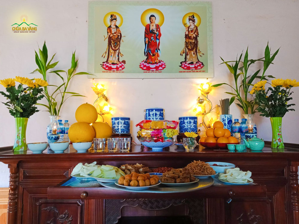 Bát hương thờ Phật tại gia thế nào là đúng?
