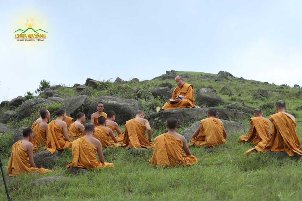 Người chân thật tu hành, thực hành lời Phật dạy trì chú Đại Bi sẽ được Chư Thiên gia hộ