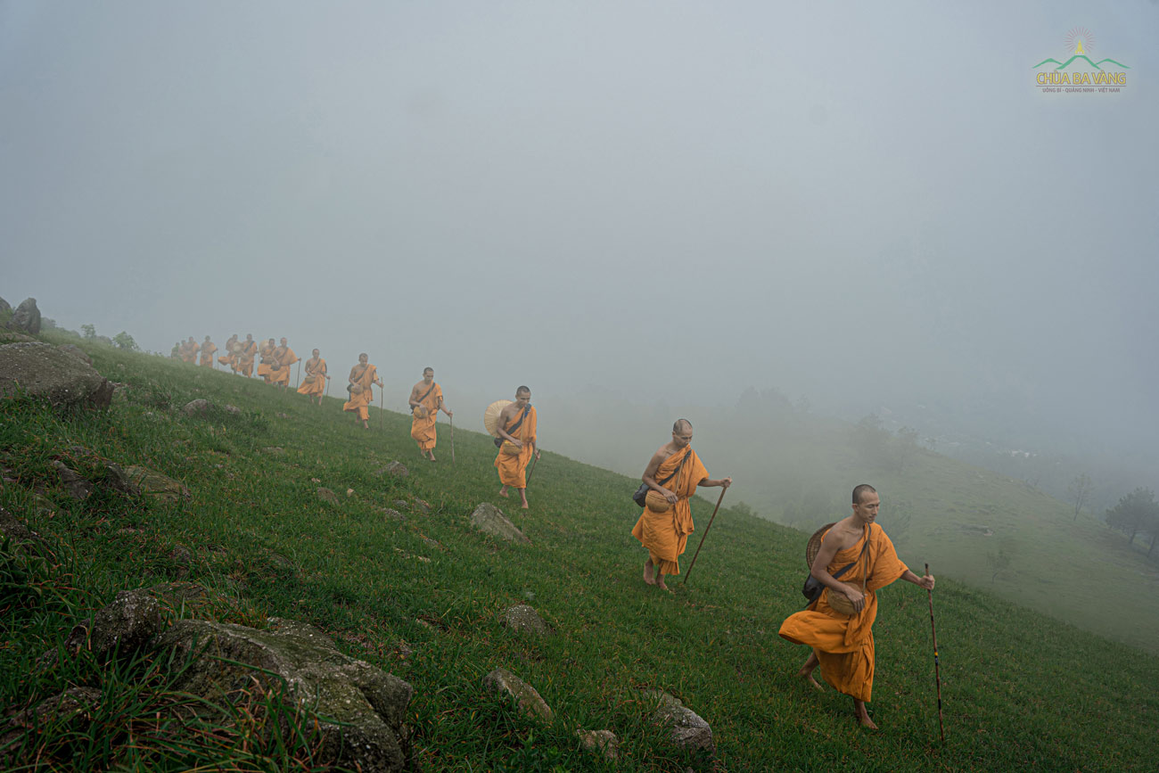 Chí nguyện với Phật Pháp được thử thách qua từng bước chân gian khổ, vất vả