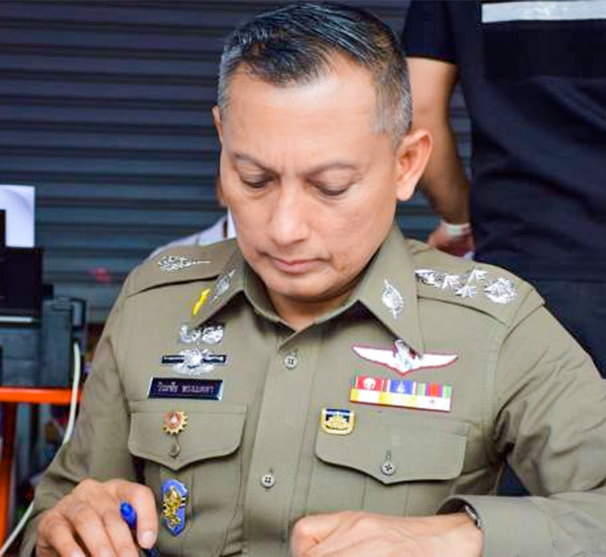 Hình ảnh Ngài Đại Tướng Wirachai Songmetta, Phó Tổng Tư Lệnh Cảnh Sát Hoàng Gia Thái Lan