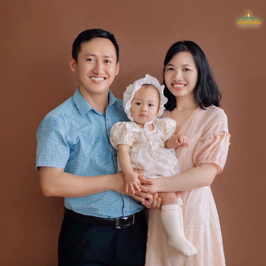 Vợ chồng Phật tử Nguyễn Thị Anh hạnh phúc sinh được bé gái xinh xắn, đáng yêu