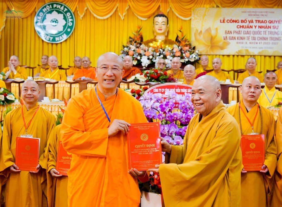 Thầy Thích Trúc Thái Minh được đảm nhiệm Phó trưởng Ban Phật Giáo Quốc tế Trung ương GHPGVN khóa IX (nhiệm kỳ 2022 - 2027) do Hòa thượng Thích Thiện Pháp trao quyết định