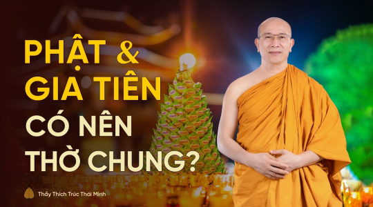 Thờ Phật và gia tiên chung ban thờ có sao không?