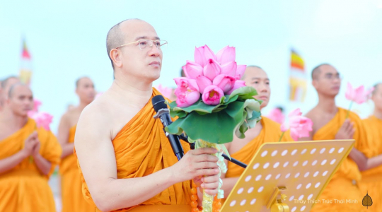 [Video] Linh thiêng lễ dâng hoa kính mừng Đức Phật đản sinh | Hoài niệm lễ Phật Đản chùa Ba Vàng 2021