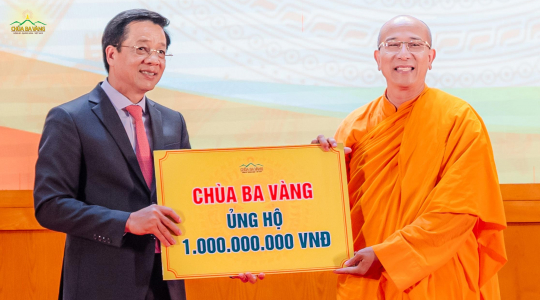 BTS GHPGVN tỉnh Quảng Ninh và chùa Ba Vàng chung tay hỗ trợ xây nhà đại đoàn kết tỉnh Điện Biên, hỗ trợ hộ nghèo tỉnh Quảng Ninh