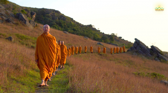 Chư Tăng chùa Ba Vàng tiếp nối Phật Hoàng Trần Nhân Tông - thực hành hạnh đầu đà cao quý